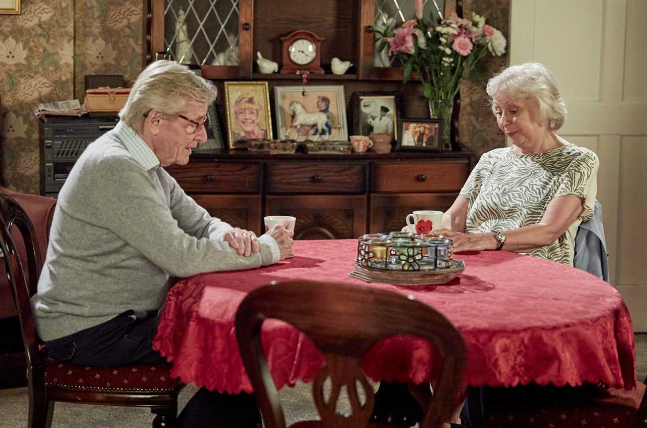 Coronation Street spoilers: Ken Barlow reunites with ex lover Wendy Crozier