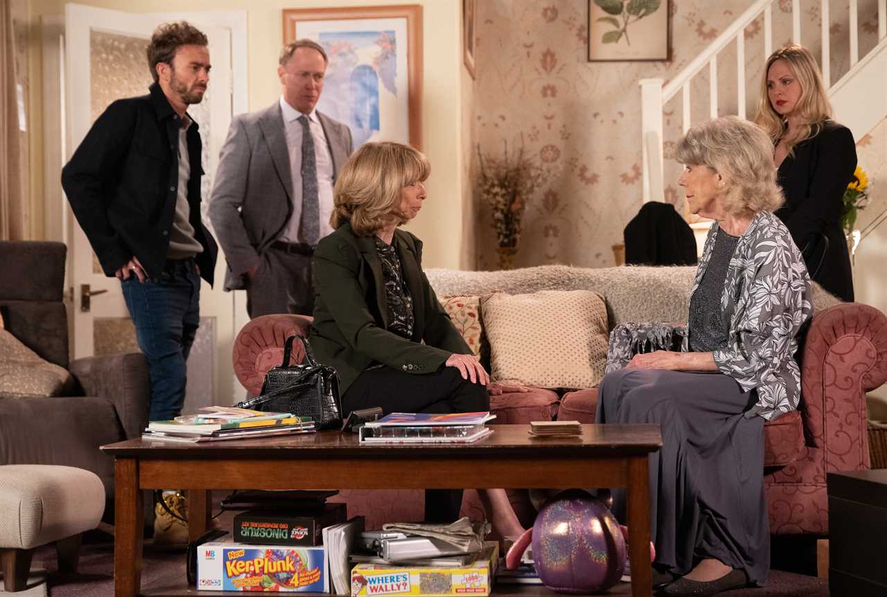 Seven massive Coronation Street spoilers as Stephen Reid targets Jenny Connor and her money