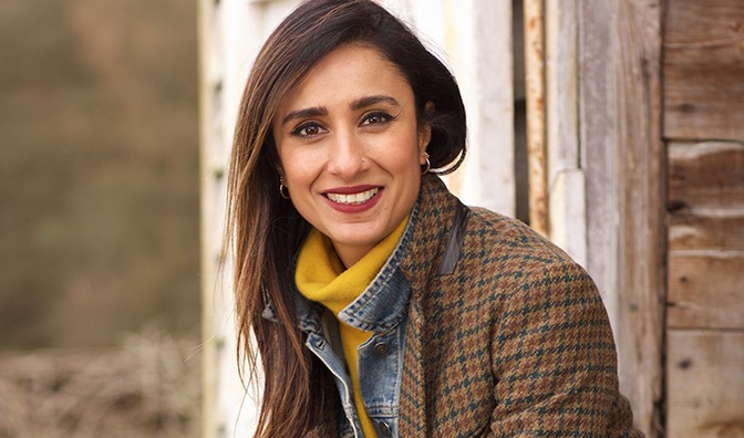 Anita Rani leaves Fastest Finger First fans seriously distracted with her outfit – but can you spot why?