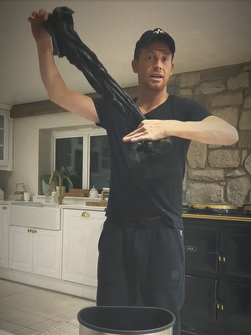 Joe Swash shares two-second hack for changing the bins – but Stacey Solomon isn’t happy