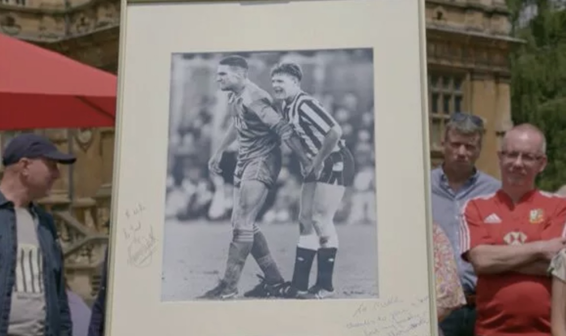 Football referee floored as rare Gazza photo gets huge valuation for a very lucky reason