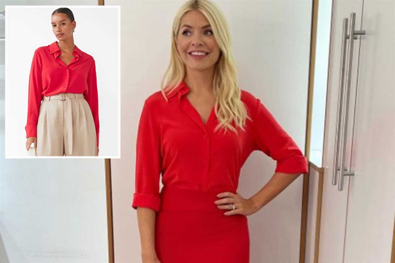 Holly Willoughby flashes her tanned legs in minidress after summer holidays