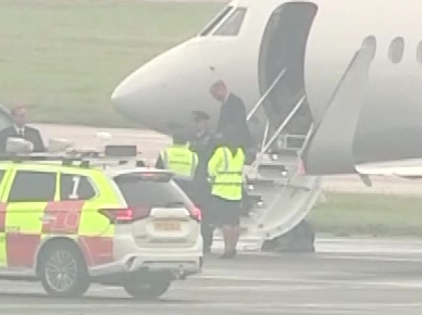 Prince William arrives in Scotland on flight with Andrew and Edward as Royal Family makes dramatic dash to see the Queen