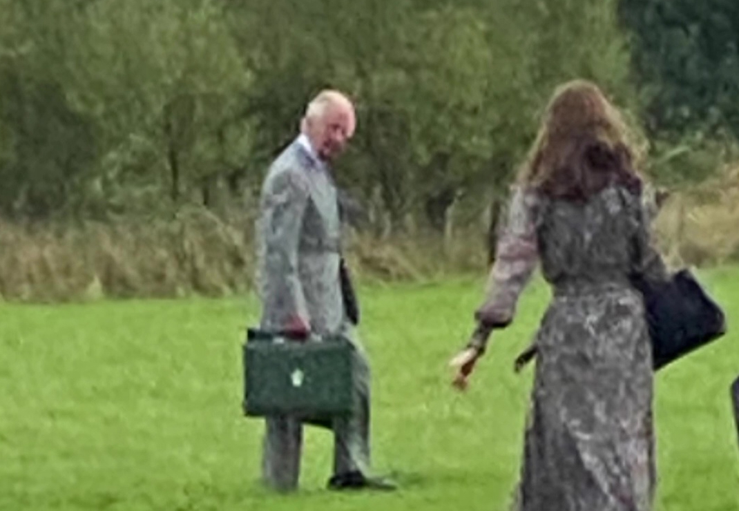 Prince William arrives in Scotland on flight with Andrew and Edward as Royal Family makes dramatic dash to see the Queen