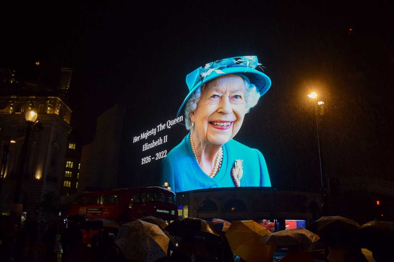 What time is the two minute silence for the Queen’s funeral?