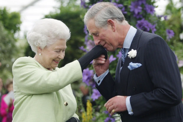 The Queen died ‘with Charles and Anne at her bedside’ as other royals rushed in vain to Balmoral to say goodbye