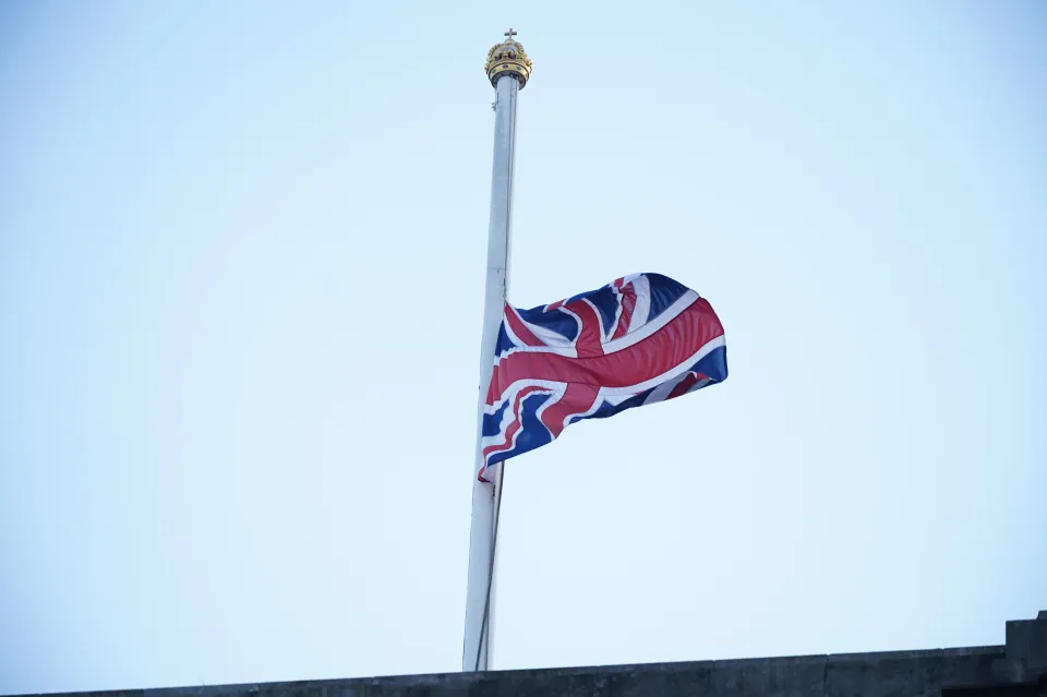 The Queen died ‘with Charles and Anne at her bedside’ as other royals rushed in vain to Balmoral to say goodbye