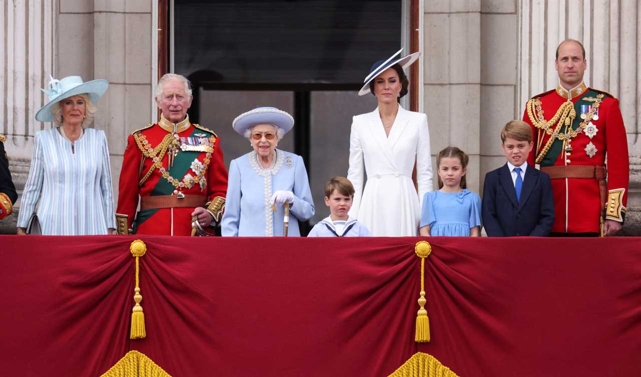 The Queen died ‘with Charles and Anne at her bedside’ as other royals rushed in vain to Balmoral to say goodbye