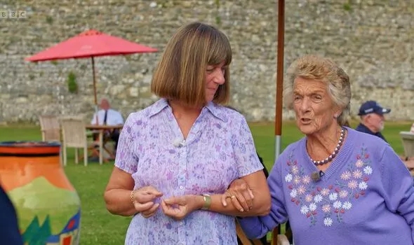 Antiques Roadshow guest floored after learning truth behind jug picked up for just £5