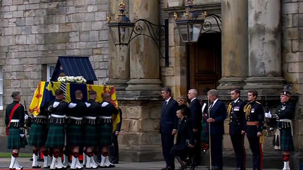 Day by day guide to the Queen’s final journey from Scotland to London