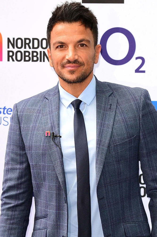 Peter Andre reveals the devastating moment he heard the Queen had died after coming off stage