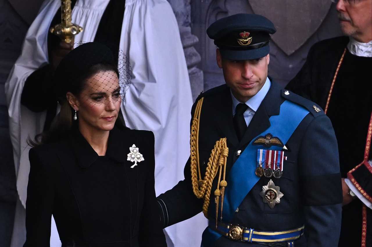 Elegant Kate pays sweet and subtle tribute to the Queen during royal procession