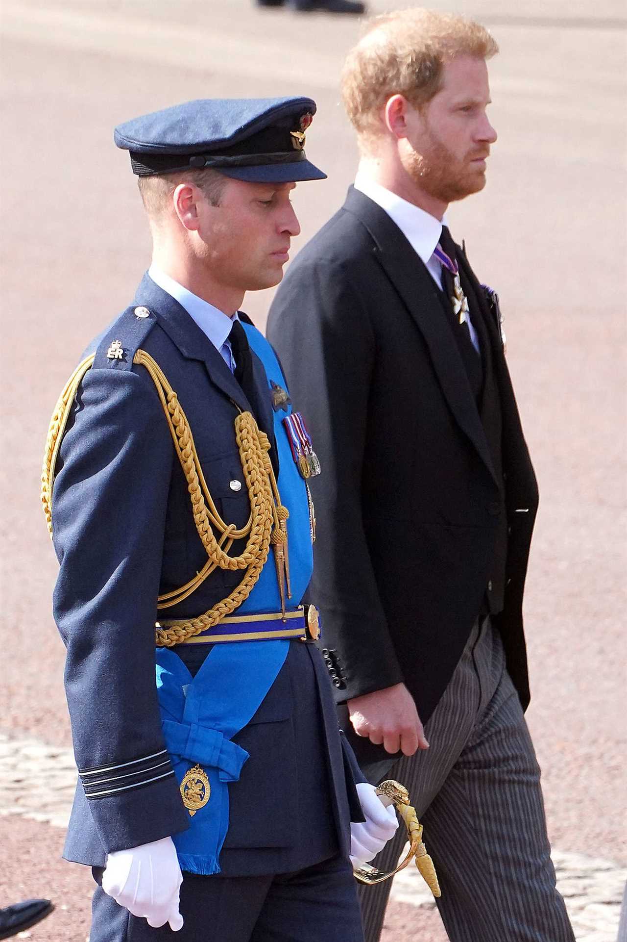 Princess Kate and Prince William greeted by mourners as they arrive at Sandringham to see tributes for Queen