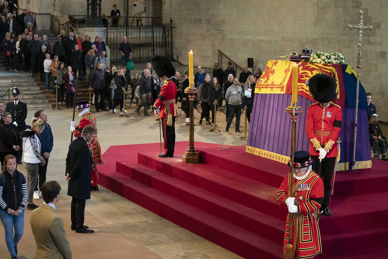 Dan Walker defends David Beckham after troll accuses him of ‘publicity stunt’ after 13-hour queue to see Queen’s coffin