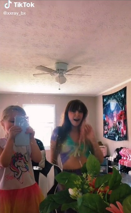 Teen Mom Rachel Beaver slammed for taking another ‘inappropriate’ video in a tiny crop top with daughter Hazelee, 3