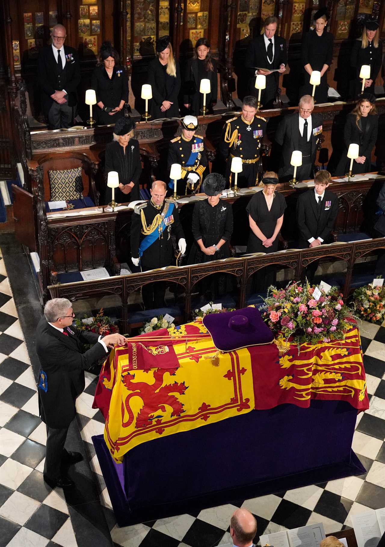 King Charles flies to Scotland to begin royal period of mourning after burying his mum the Queen in emotional service