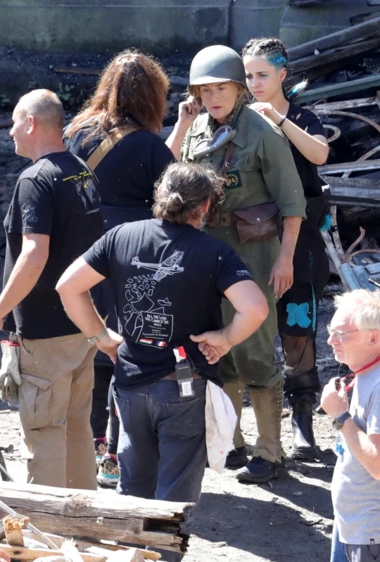 Kate Winslet returns to set after being rushed to hospital with leg injury while filming in Croatia