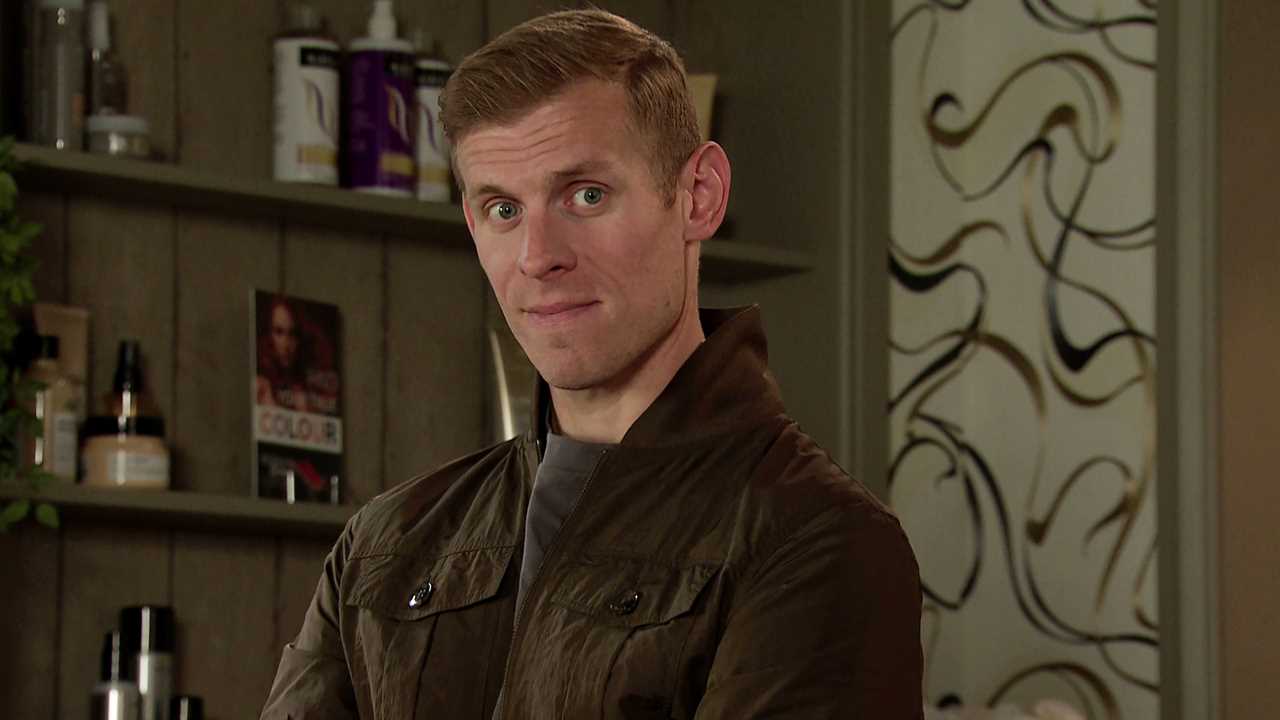 Coronation Street spoilers: Stephen Reid KILLS in violent outburst