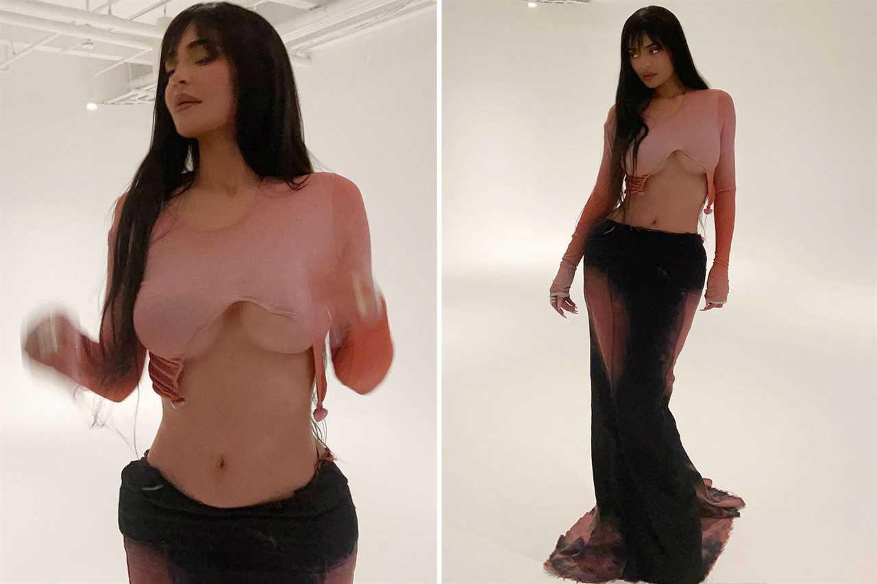 Kylie Jenner nearly busts out of her nude bra and baggy jeans in sultry selfie inside massive closet of $36M mansion