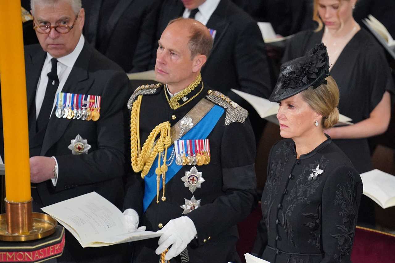 Sophie Wessex praised for sweet moment she subtly comforted Prince George and Princess Charlotte at Queen’s funeral