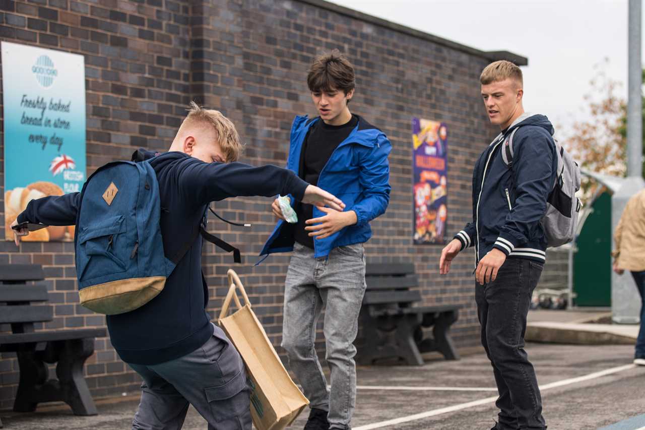 Coronation Street spoilers: Max Turner humiliated as he’s attacked and filmed by thugs