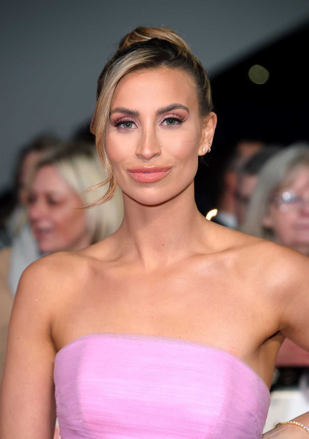 Ferne McCann forced to turn OFF Instagram comments after cruel trolls slam her in row over Sam Faiers voice note