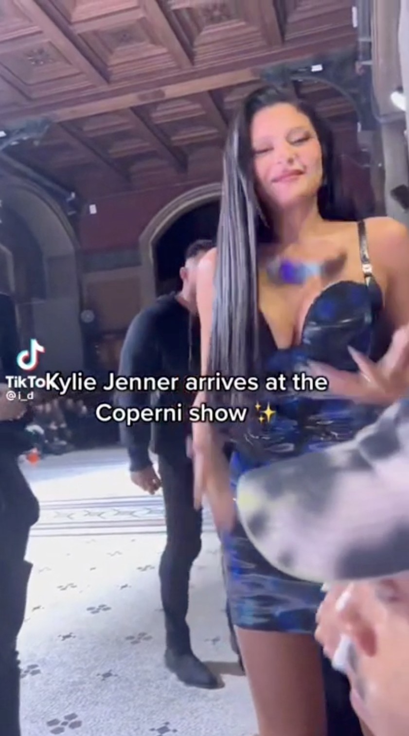 Kylie Jenner mocked by fans for ’embarrassing’ moment caught on video during star’s Paris Fashion Week appearance