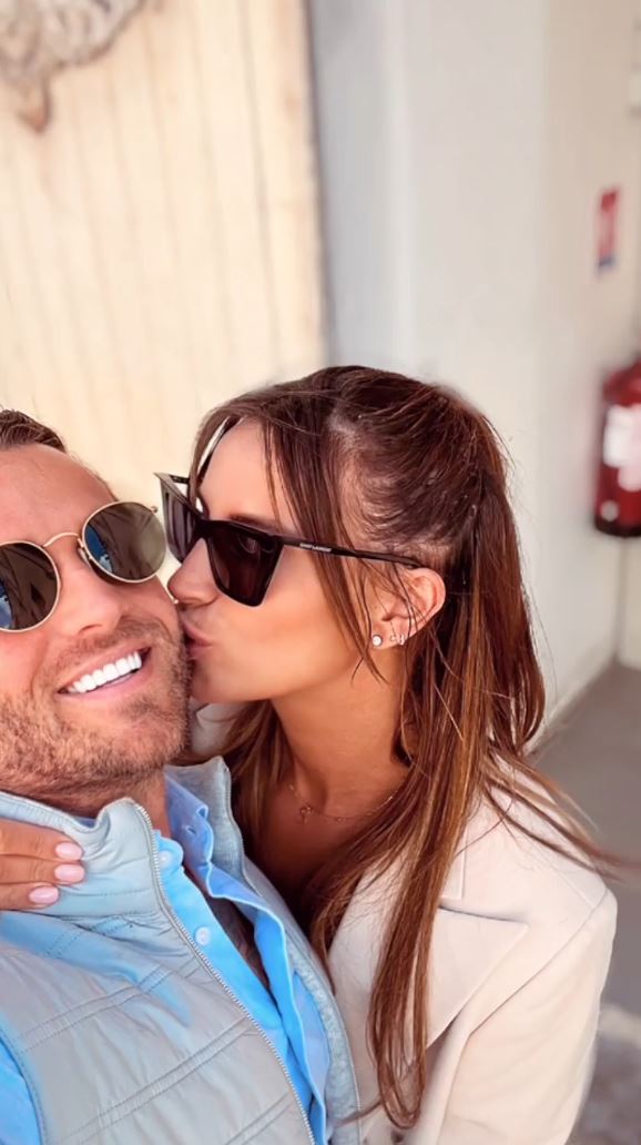 Ferne McCann’s fiance takes swipe at Sam Faiers with cryptic quote after star calls in police over ‘leaked voice notes’