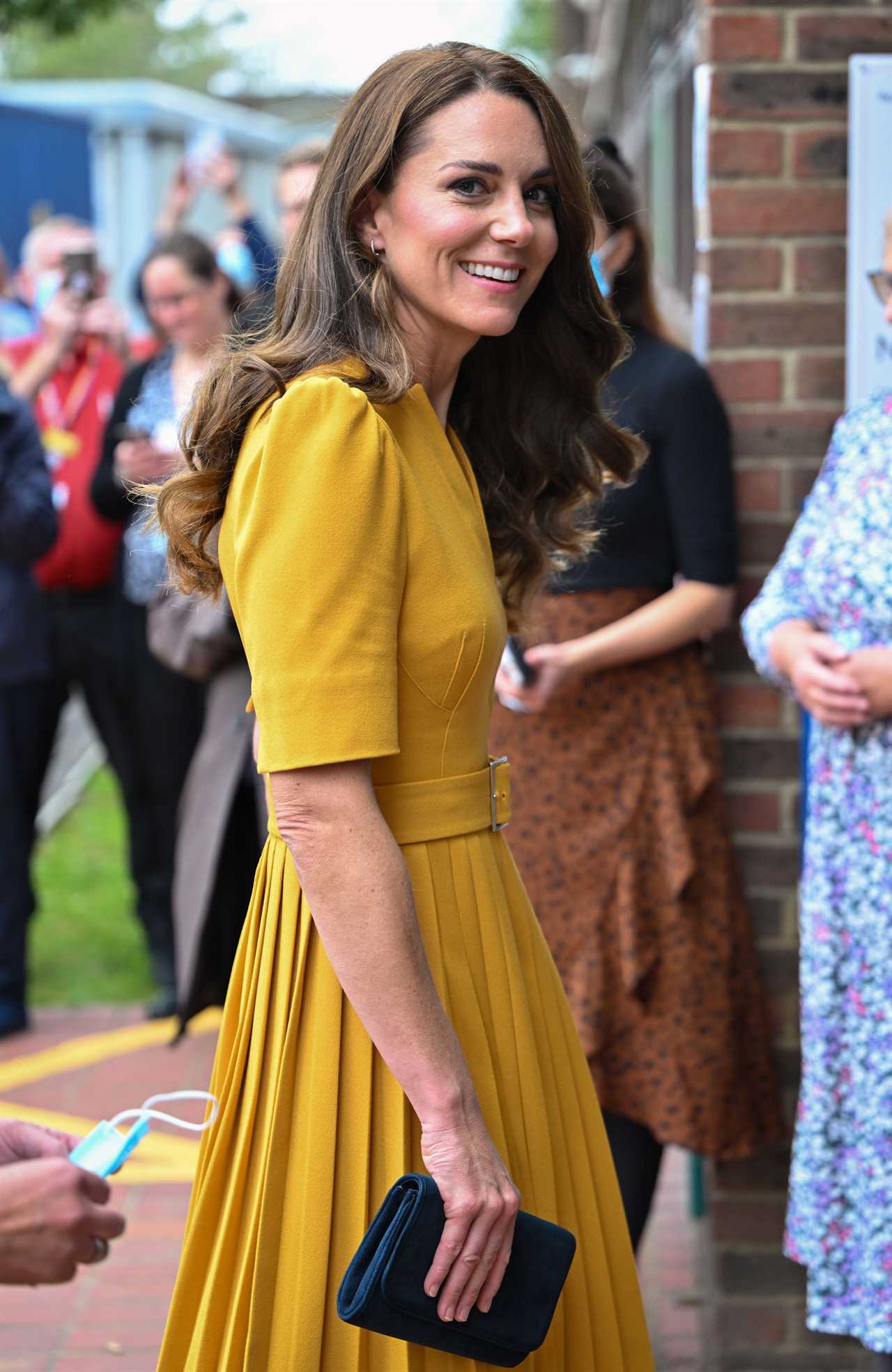 Royal fans say the same thing about Kate, Princess of Wales’ flawless style as she makes bold choice for hospital visit