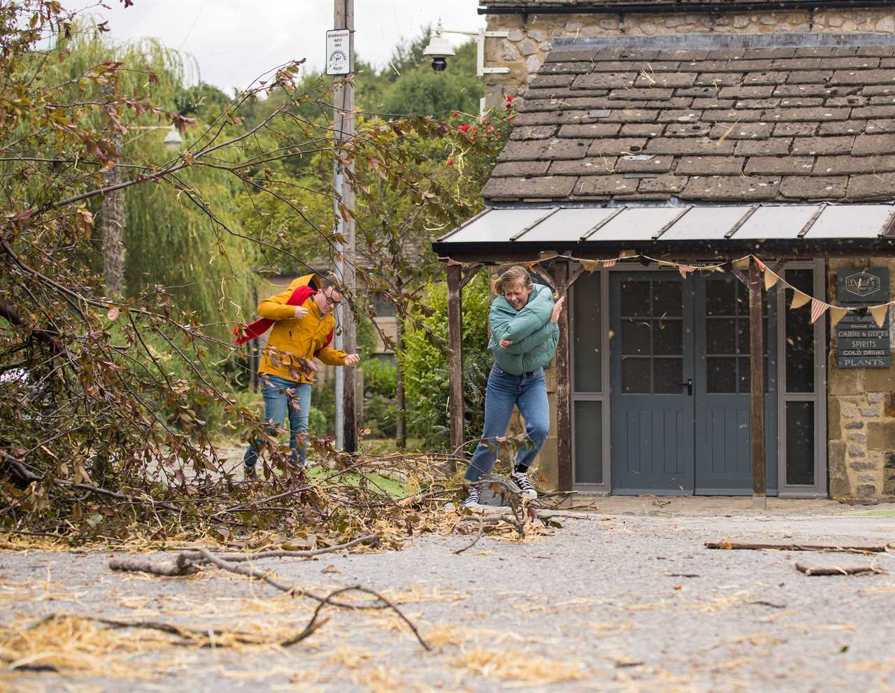 Emmerdale spoilers: Vinny and Liv in danger as they are forced out into the storm