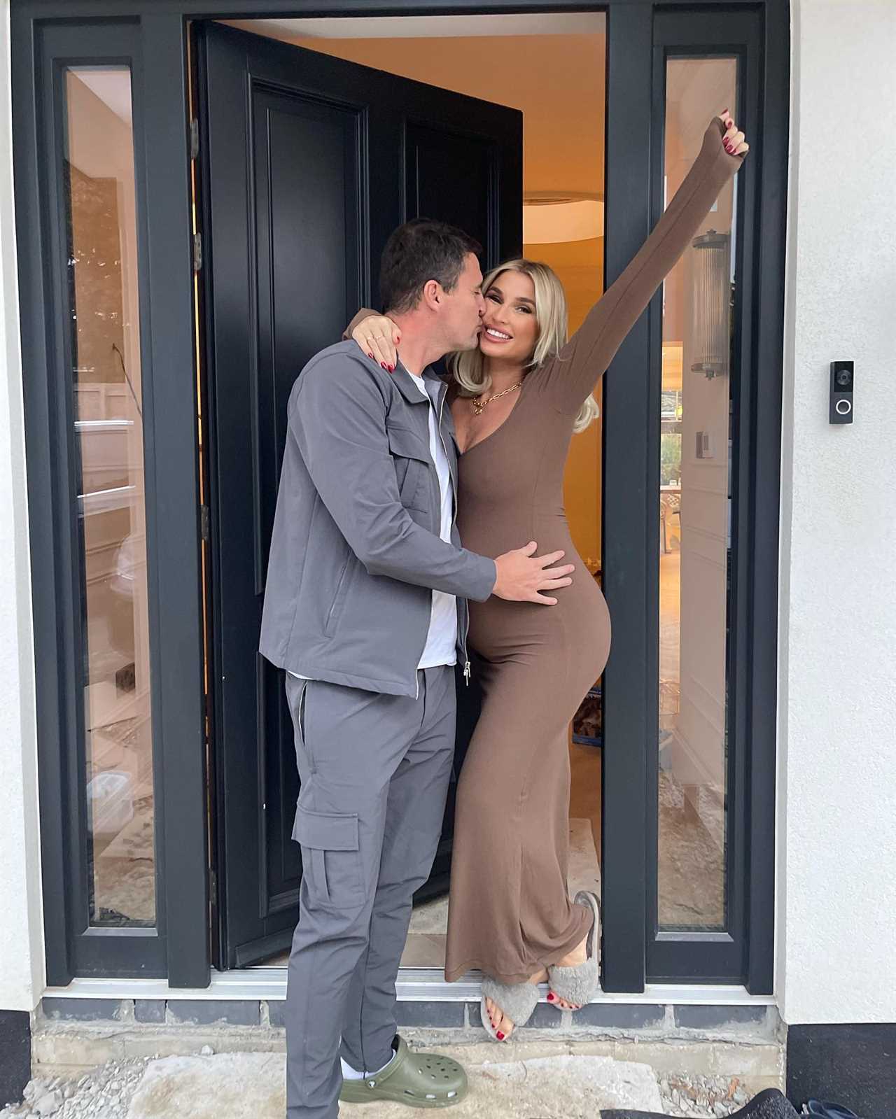 Billie Faiers confirms she’s FINALLY moved into £1.4m mansion after ‘a LOT of arguments’ & shares awkward bed situation