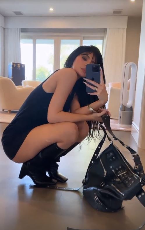 Kylie Jenner shows off post-baby body in tiny bikini as she relaxes in pool at Kris Jenner’s $12M Palm Springs mansion