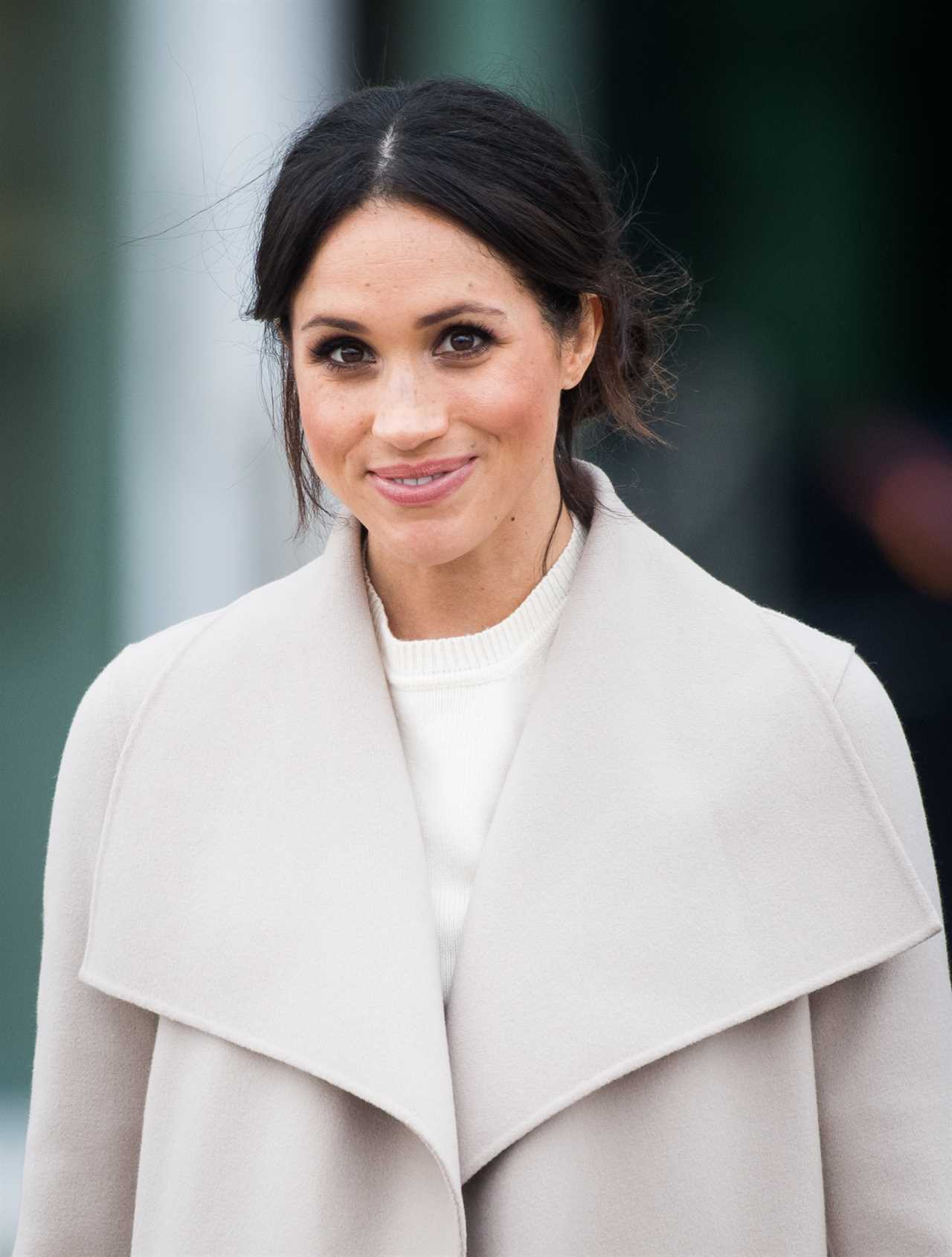 Meghan Markle sends secret message as she poses in slogan T-shirt for new picture