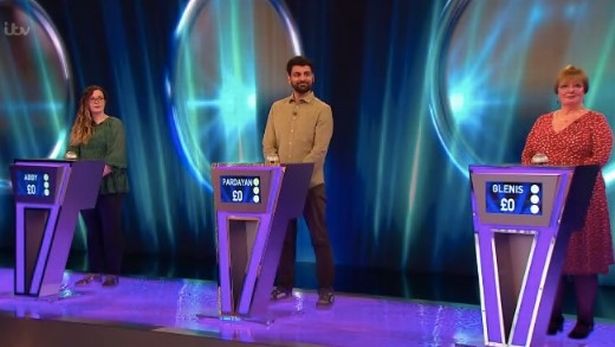 Tipping Point viewers left fuming by contestant’s ‘irritating’ habit – raging ‘she’s doing my head in!’