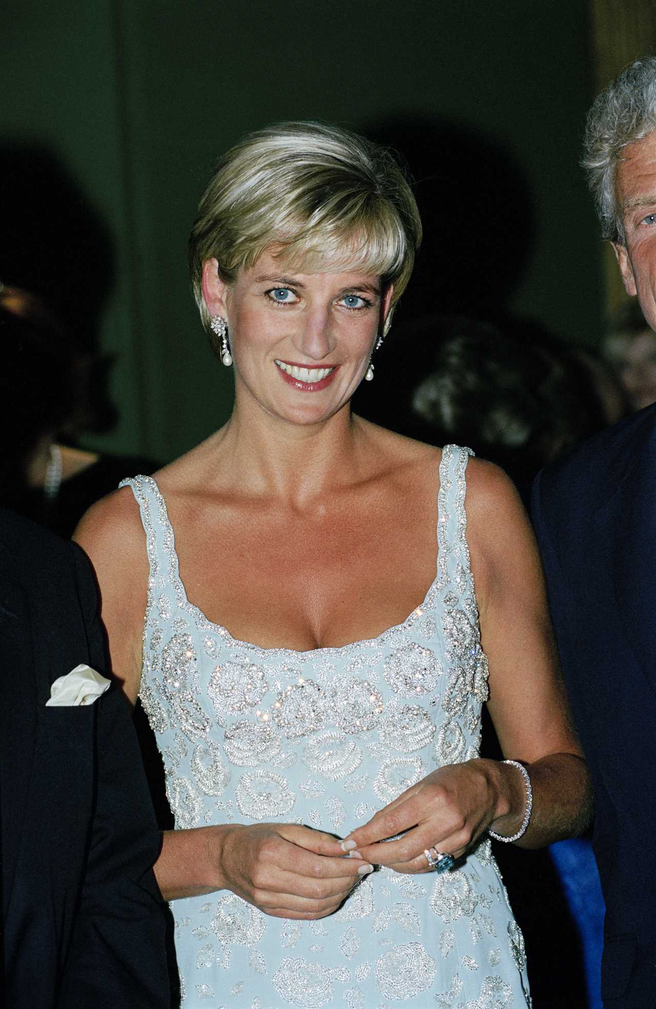 Who plays Princess Diana in The Crown and who else has played her?