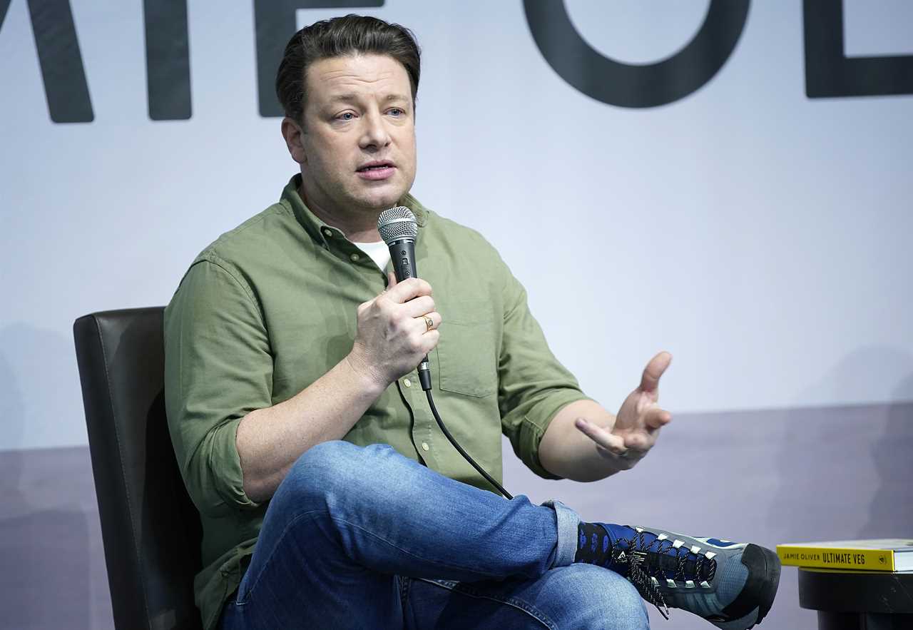 Jamie Oliver applies to build TV studio in his garden to serve up more shows