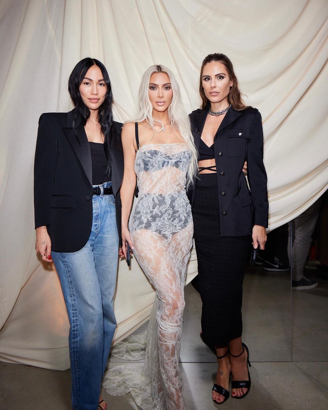 Kardashian fans think Kim looks ‘so different’ from her ‘all-natural’ childhood friends in new photo