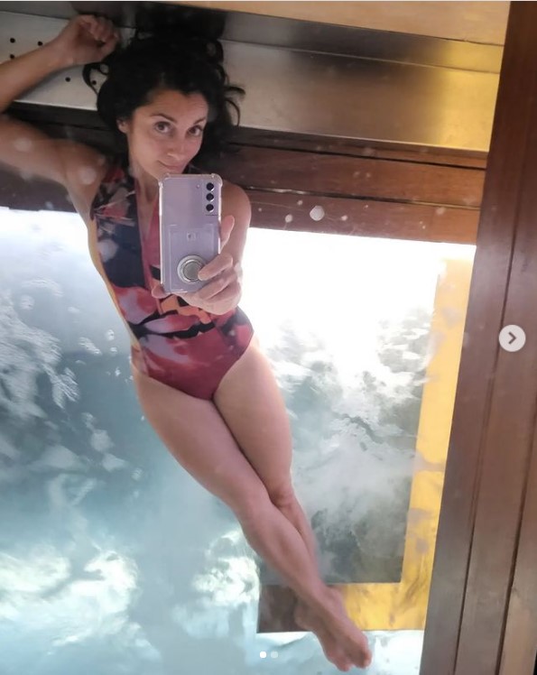 Emmerdale’s Rebecca Sarker, 47, wows fans as she strips to her swimsuit