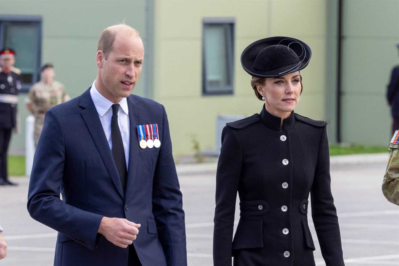 Are Mike Tindall and Prince William close friends?