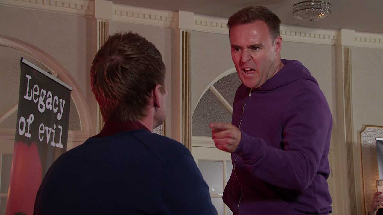 Coronation Street spoilers: Tyrone Dobbs attacks daughter Hope’s groomer