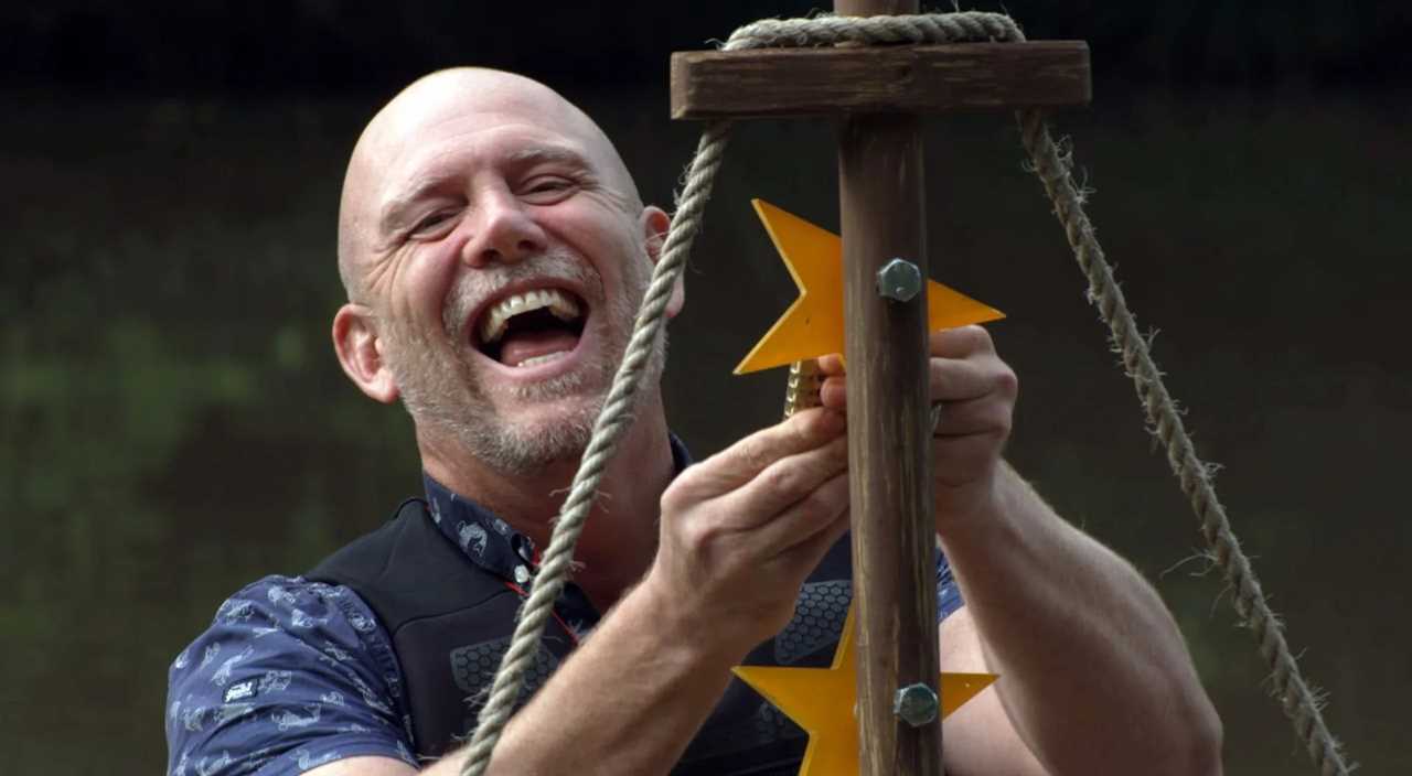 I’m A Celeb’s Mike Tindall ends up with spider on his head as he’s submerged in water for Critter Cruise Challenge