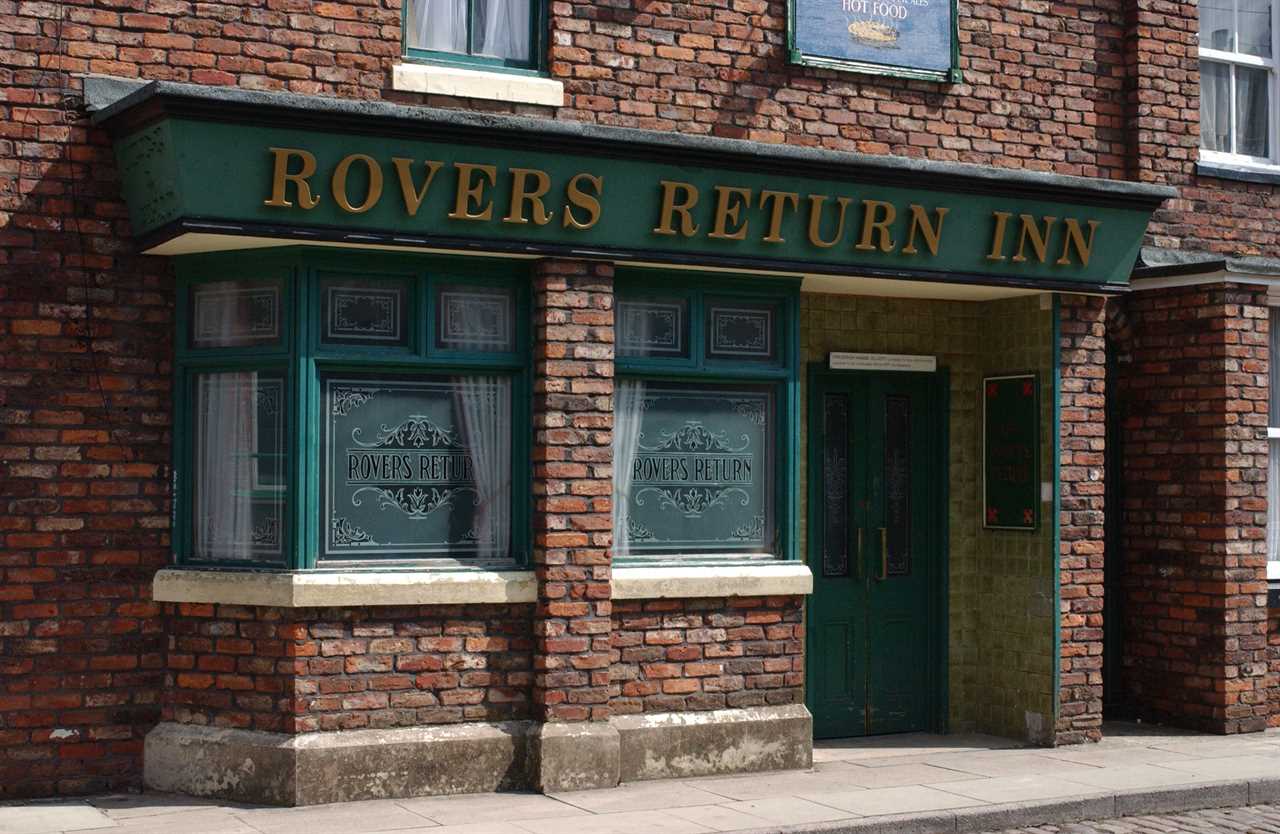 Coronation Street fans ‘work out’ Hope Stape’s groomer’s secret link to serial killer John