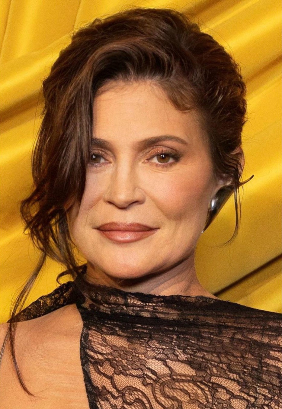 See what the Kardashian & Jenner sisters ‘will look like in 30 years’ in shocking new photos