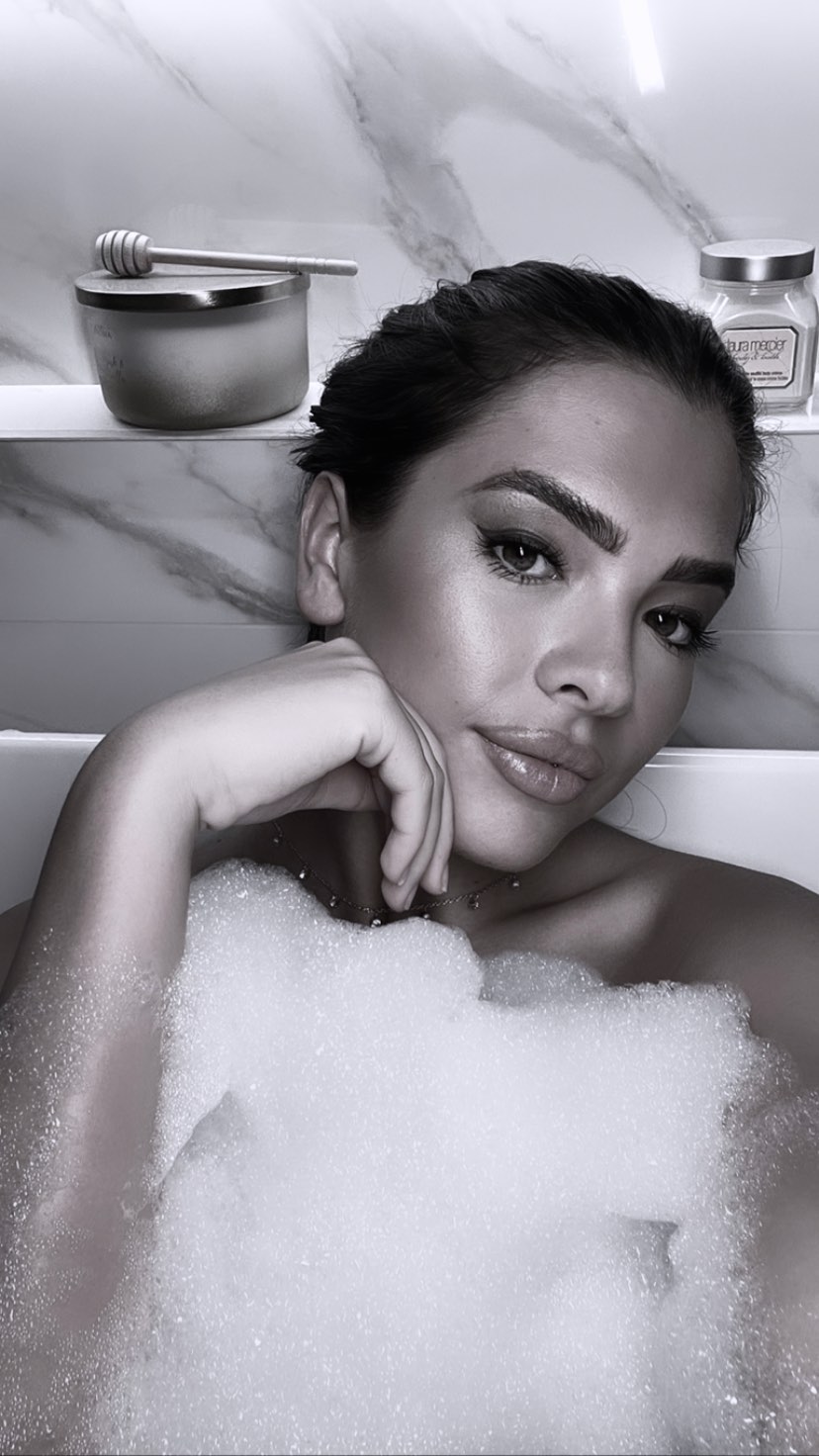 Love Island’s Gemma Owen strips off for a bathtub selfie after shock split with Luca Bish