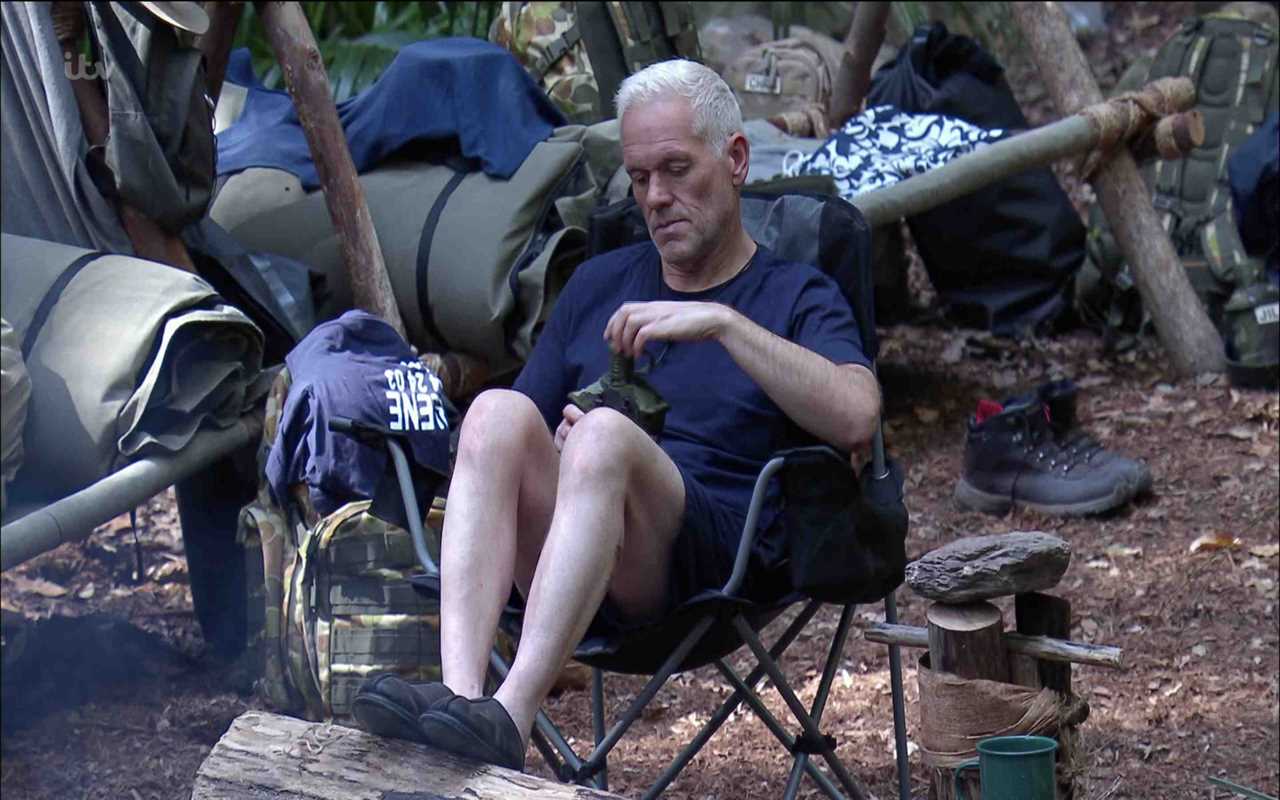 First look as Matt Hancock slips into bronze hotpants as I’m A Celeb stars tackle iconic trial