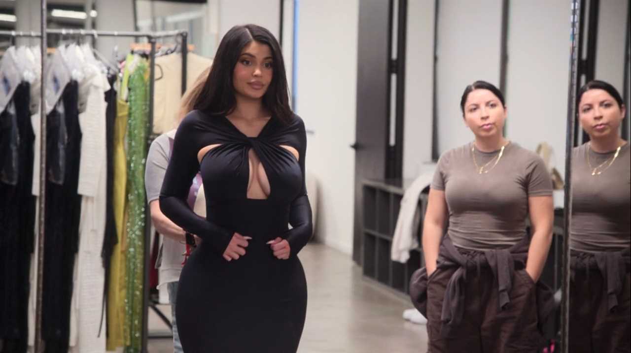 Kylie Jenner reveals her real body & underboob in skintight dresses for rare unedited video taken inside her huge closet
