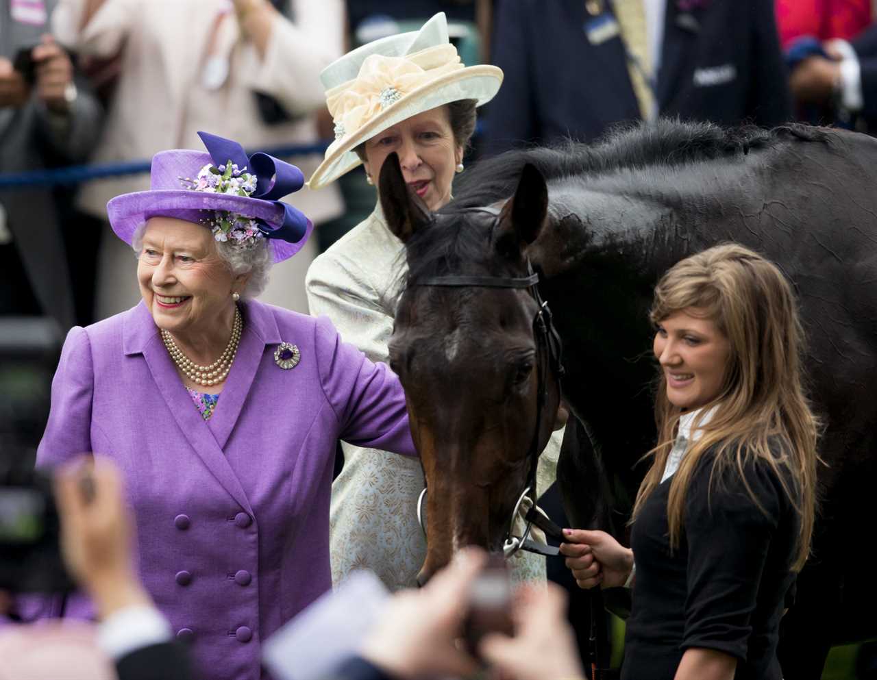 Queen made hilarious joke about Princess Anne’s kids – as Her Majesty’s sparkling wit revealed in explosive book