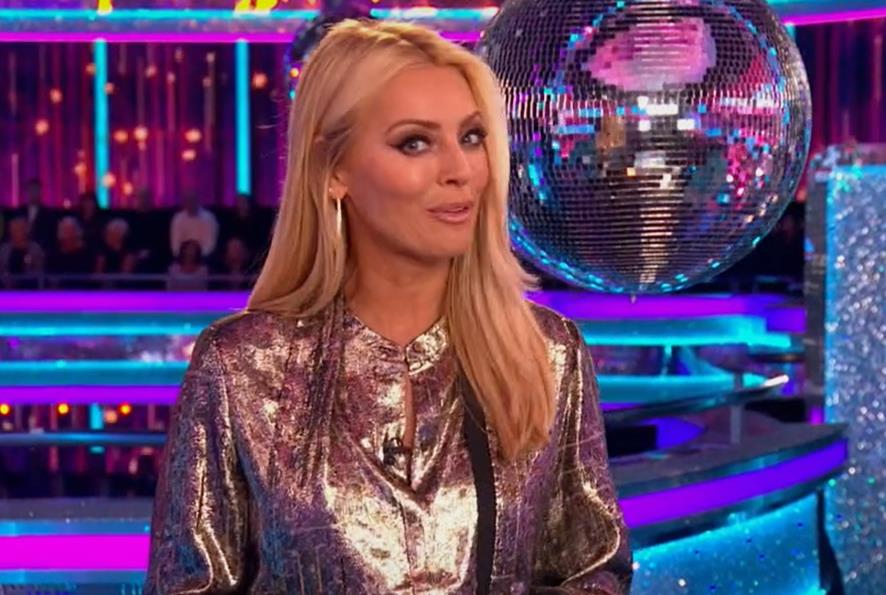 Strictly viewers all spot ‘cheeky’ moment in middle of results show – did you spot it?