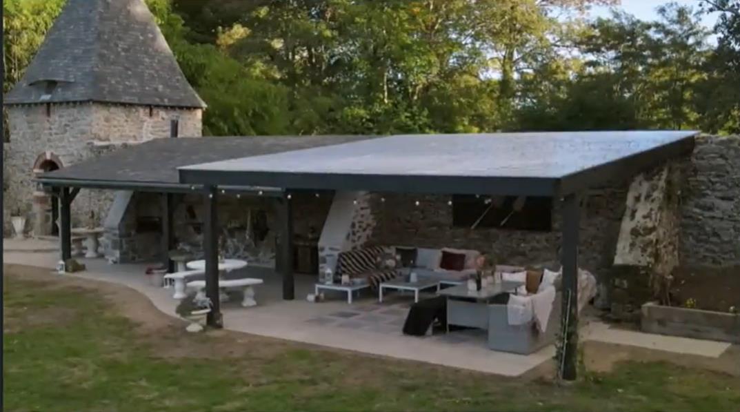 Escape to the Chateau’s Dick and Angel reveal stunning outdoor kitchen after epic renovation