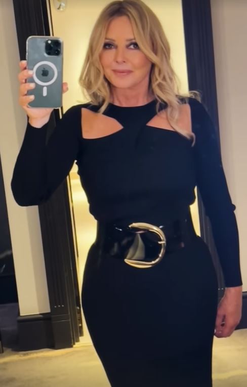 Carol Vorderman looks incredible in all-black outfit as she poses for sultry mirror selfies